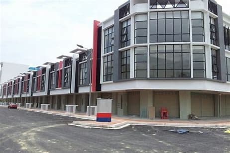 SHOPLOT FOR SALE, THE CORE KOTA DAMANSARA - photo 2