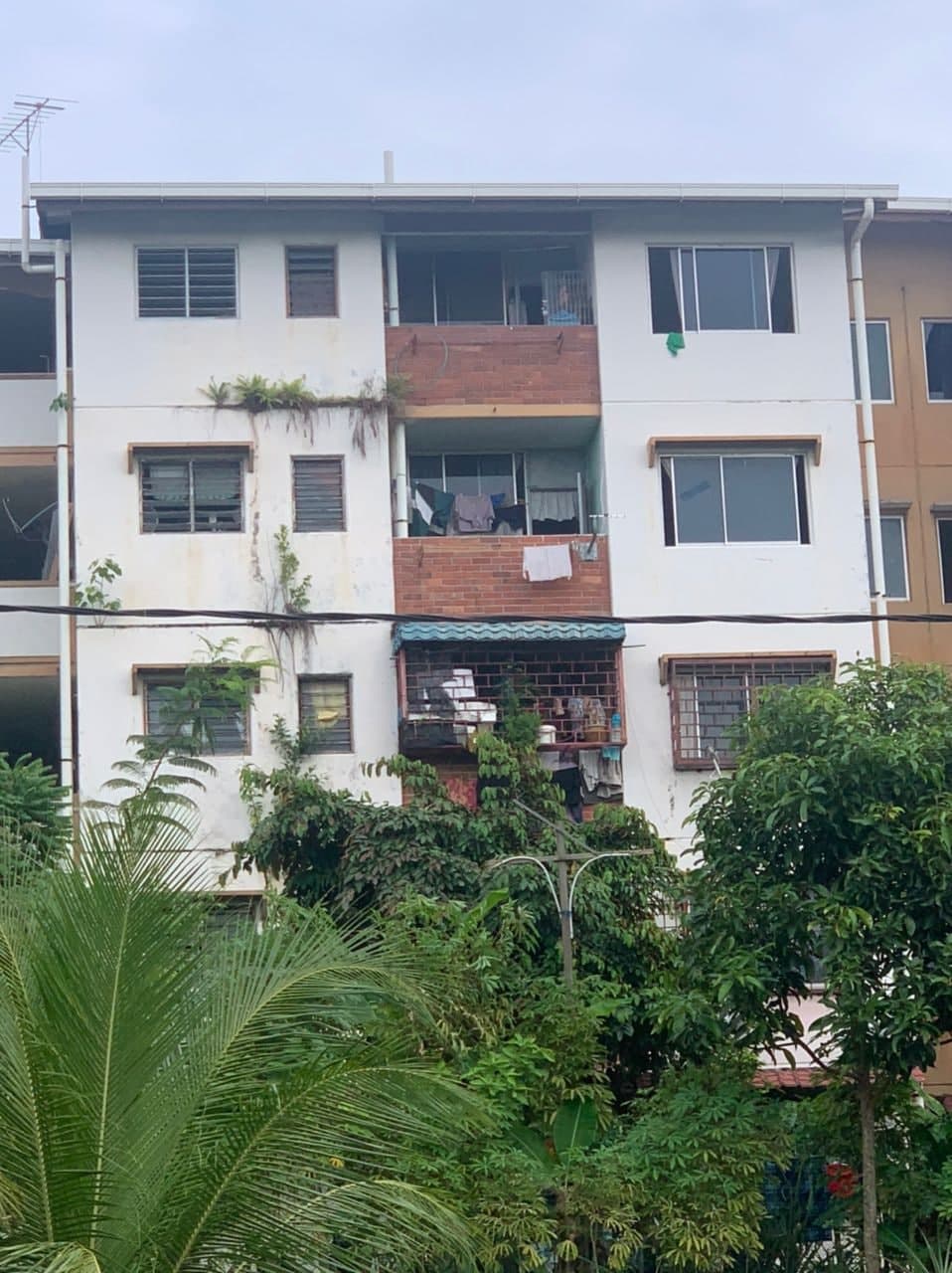 HOUSE FOR SALE APARTMENT SEKSYEN 2 BDR BARU BANGI