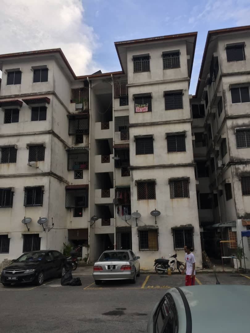 HOUSE FOR SALE  RUMAH KAJANG BDR TEKNOLOGI KAJANG