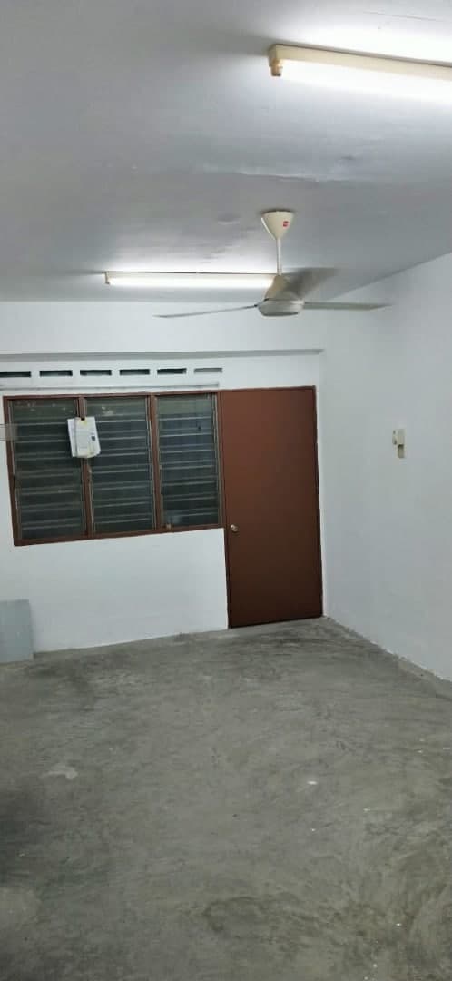 HOUSE FOR SALE APARTMENT NURI BANDAR BUKIT MAHKOTA - photo 4