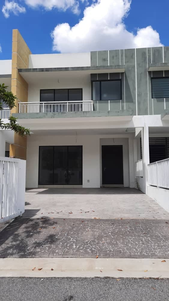 Double Storey Terrace, Bandar Puteri Bangi - photo 1