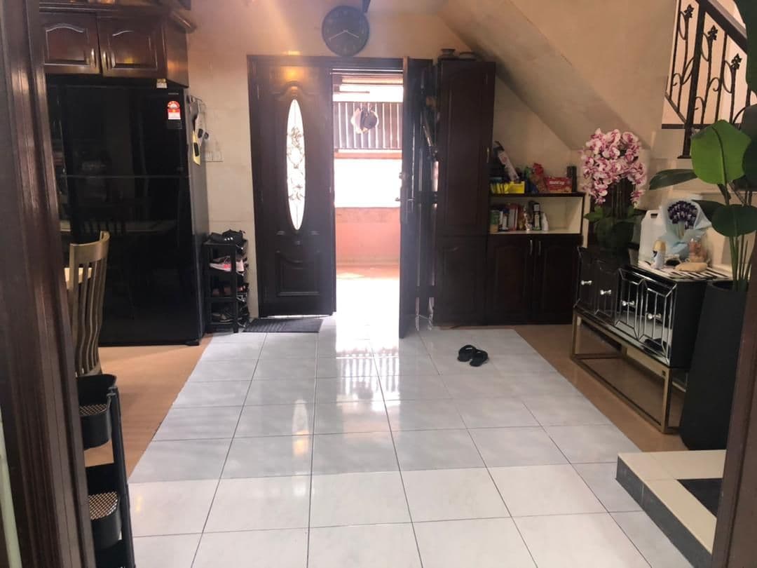Corner Lot Double Storey Seksyen 8 Bdr Baru Bangi - photo 2