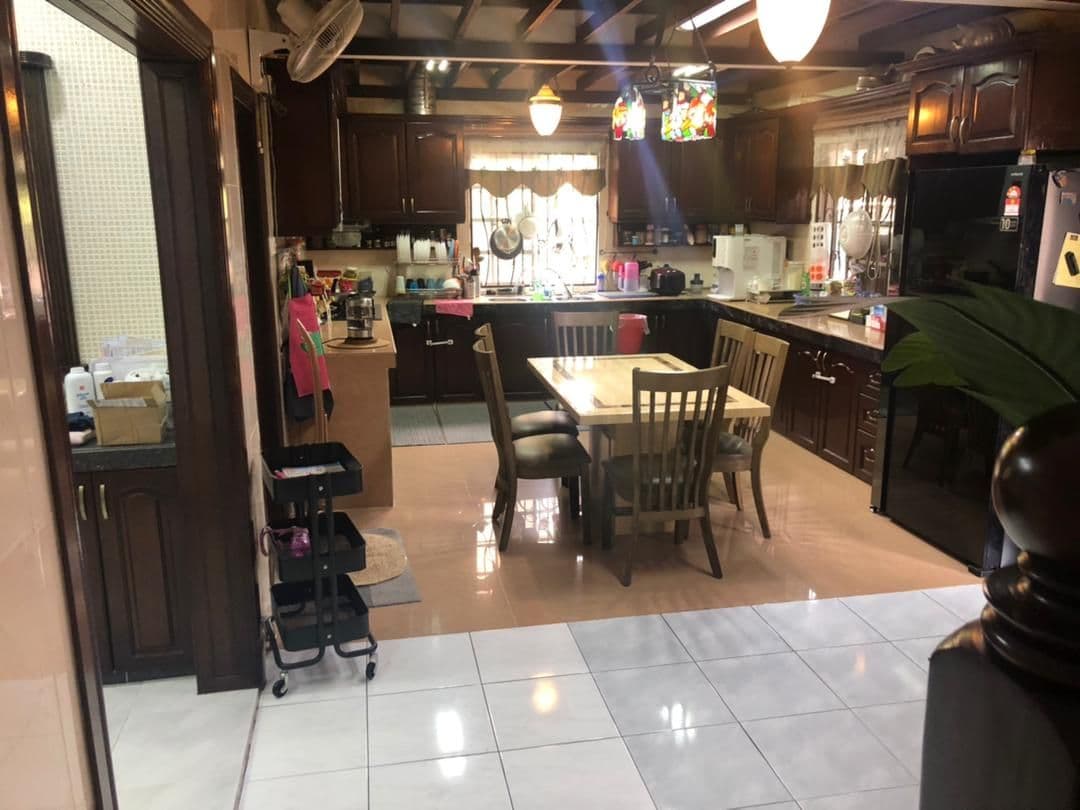 Corner Lot Double Storey Seksyen 8 Bdr Baru Bangi - photo 3