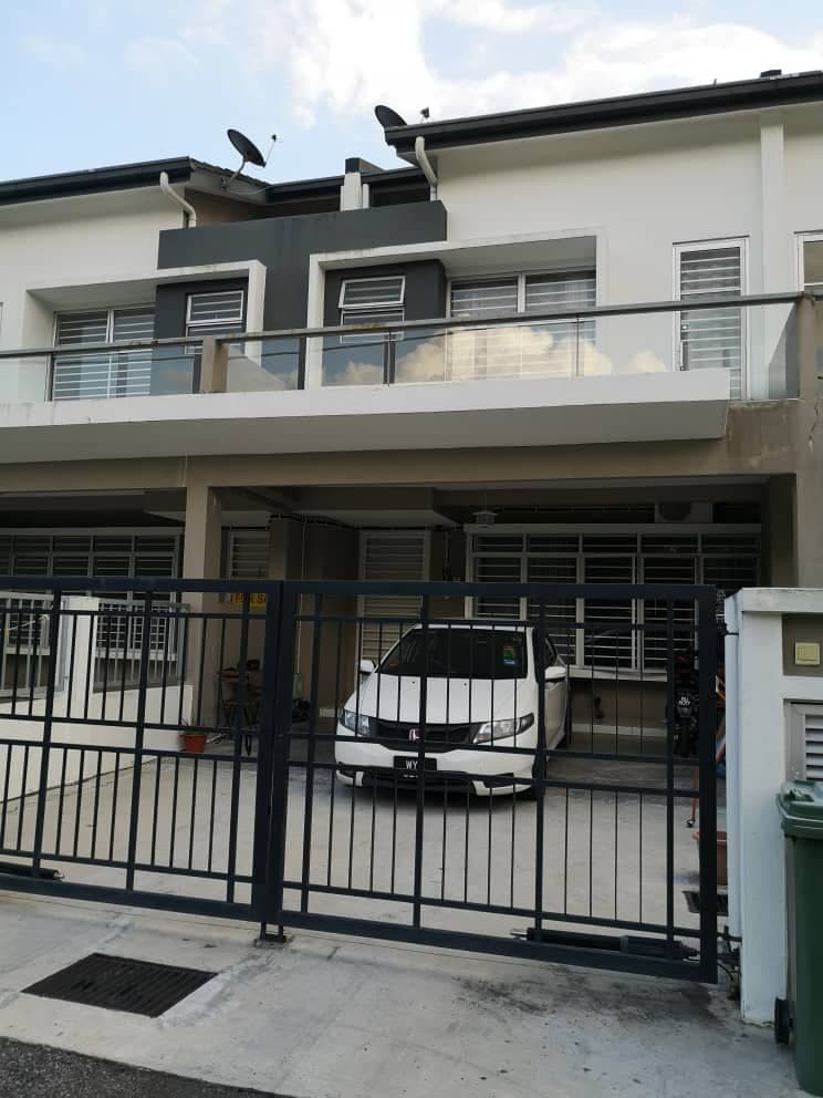 Cammelia Residence Bandar Tasik Kesuma For Sale - photo 1