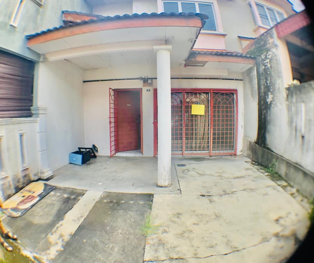 Double Storey Terrace Fasa 7 Bandar Tasik Kesuma - photo 2