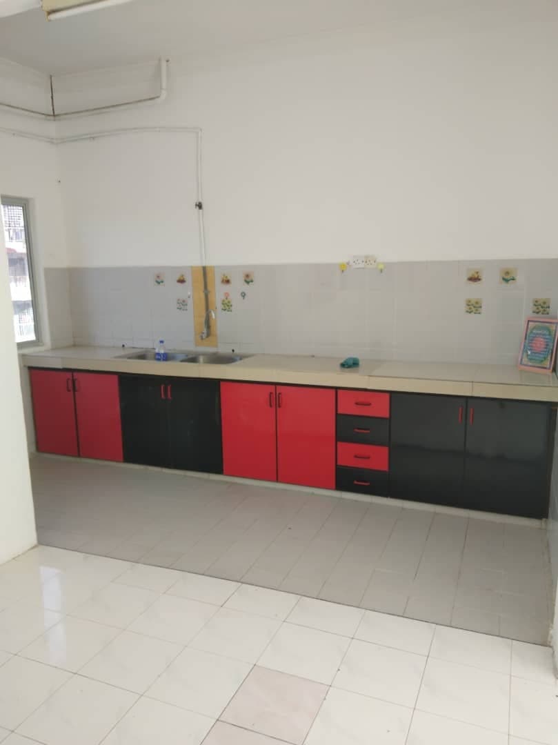 Apartment Taman Pinggiran Delima, Hulu Langat