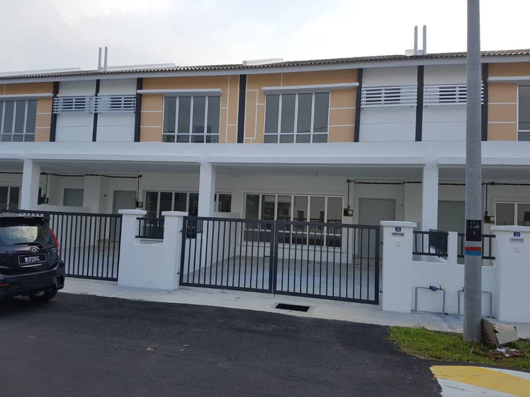Double Storey House Section 6 Parkland Rinching - photo 1