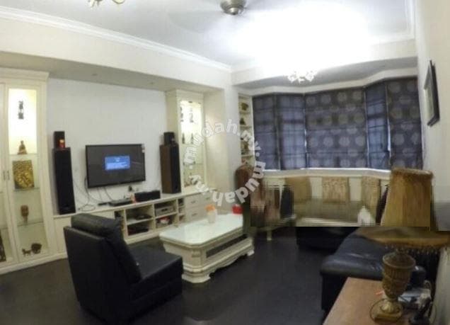 PUTRA INDAH CONDOMINIUM, SERI KEMBANGAN