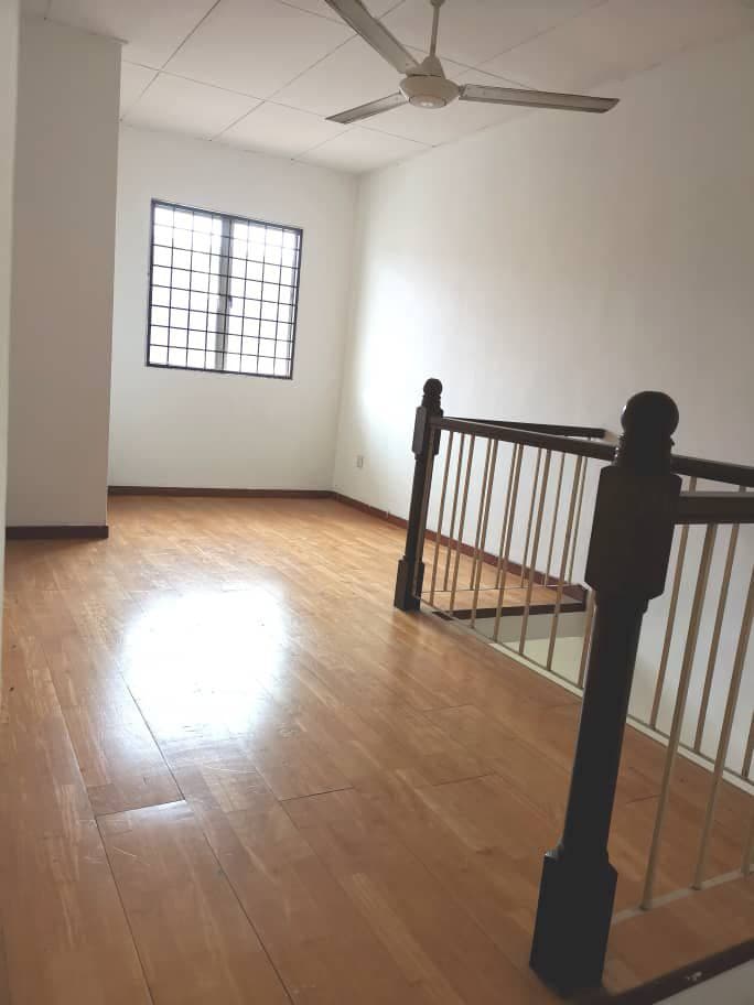 Double Storey Saujana Impian - photo 6