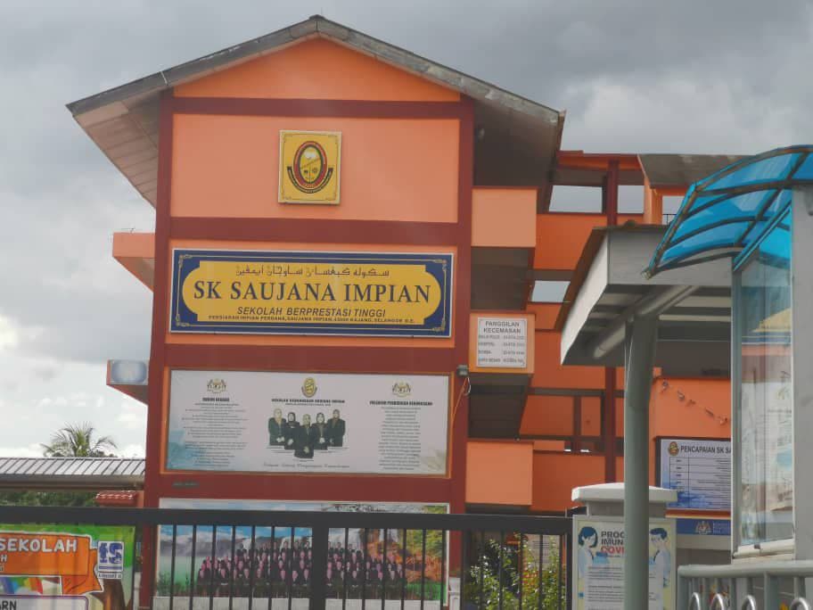 Double Storey Saujana Impian - photo 7