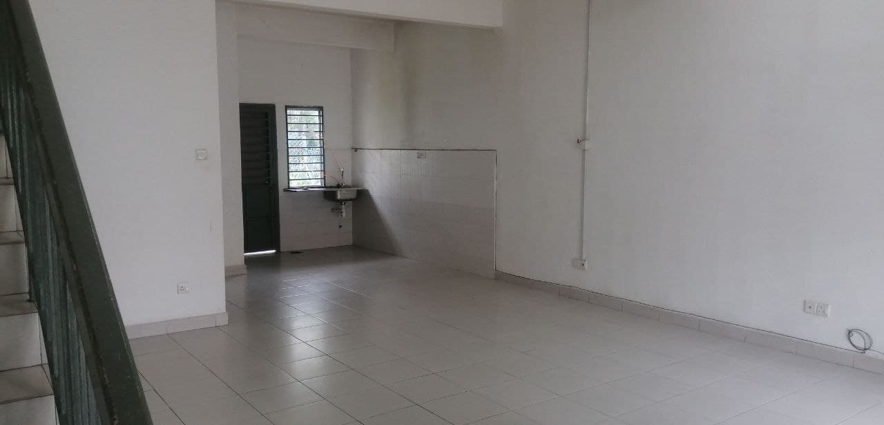 DOUBLE STOREY ENDLOT AMAN PUTRI SUNGAI BULOH - photo 2