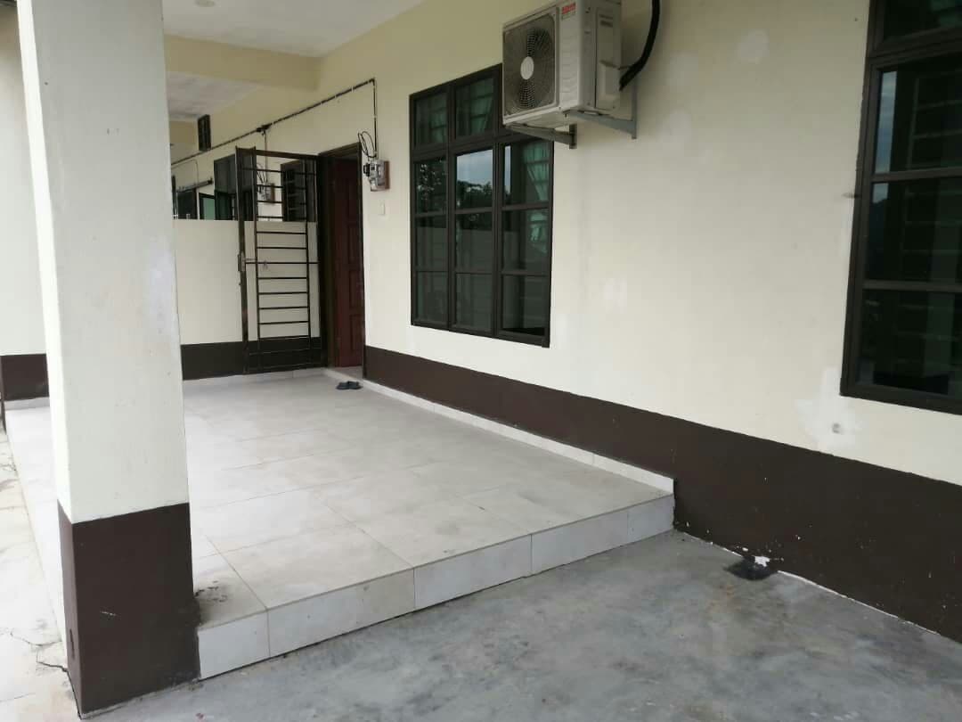 Bungalow Lot Kampung Jenderam Hilir, Dengkil - photo 2