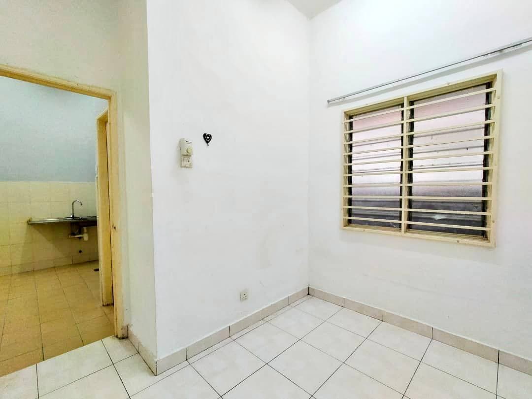 2 Storey End Lot Taman Puncak Saujana Kajang - photo 10