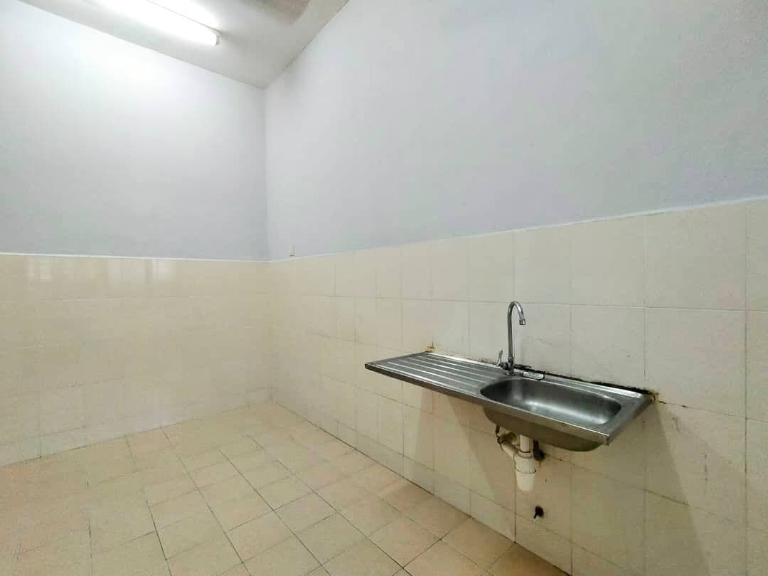 2 Storey End Lot Taman Puncak Saujana Kajang - photo 11