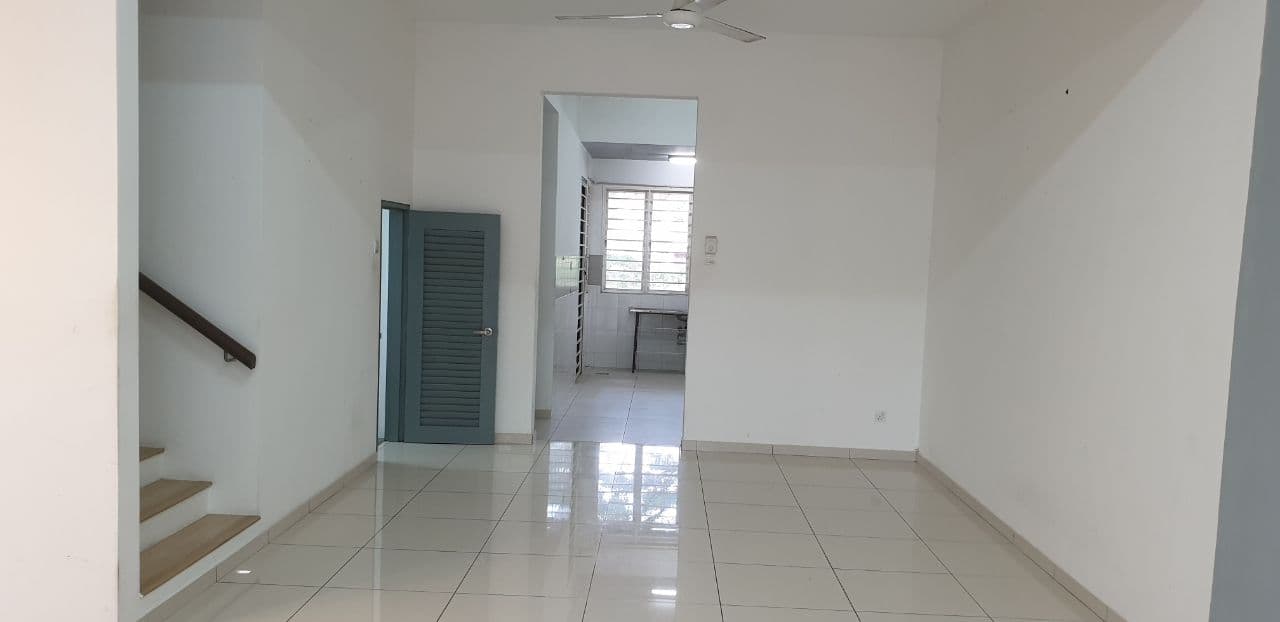 Double Storey Terrace TTDI Grove Ellenia Kajang - photo 3
