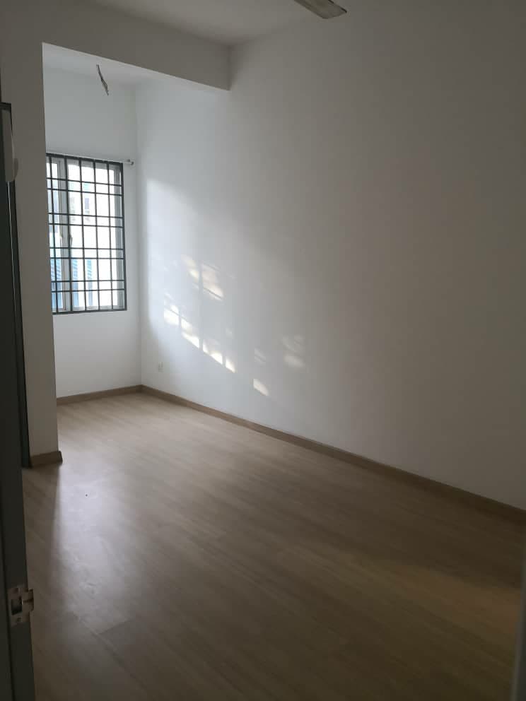 Double Storey Terrace TTDI Grove Ellenia Kajang - photo 10