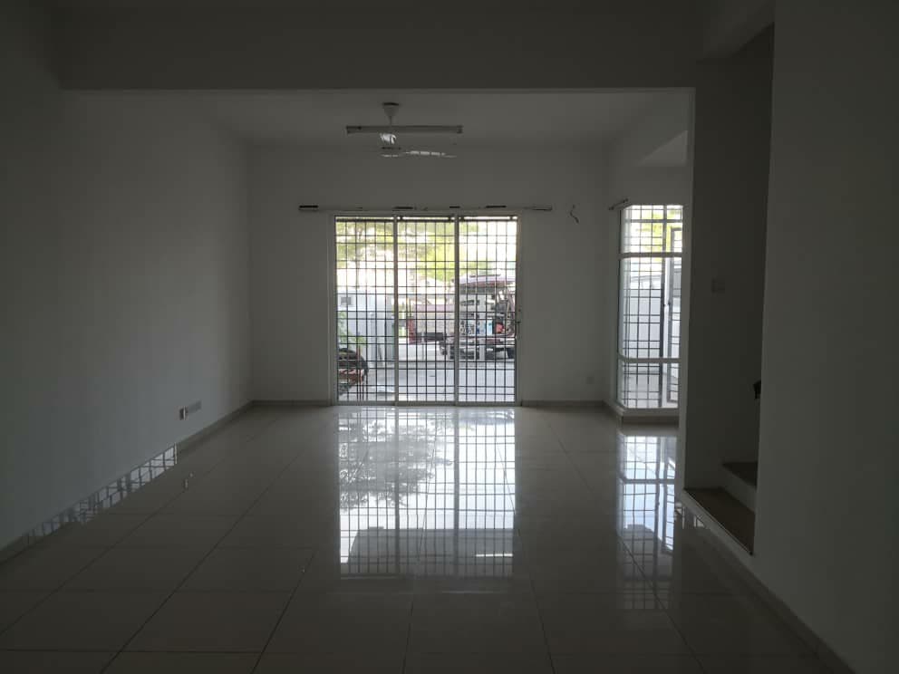 Double Storey Terrace TTDI Grove Ellenia Kajang - photo 11