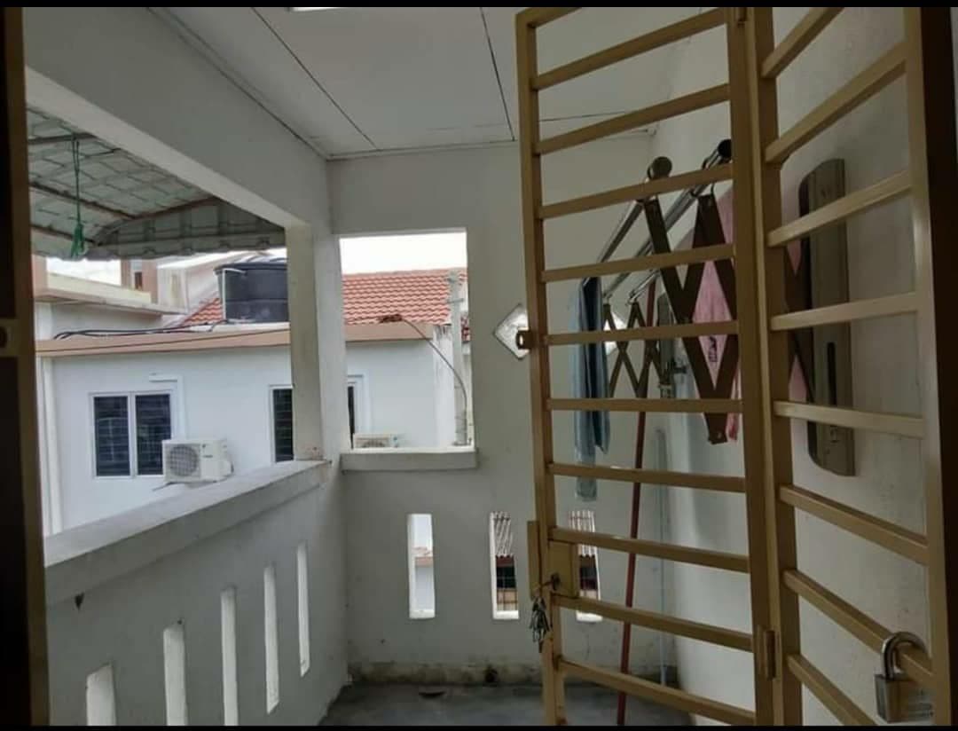 Corner Lot Renovated 2 Storey Taman Tasik Semenyih - photo 8