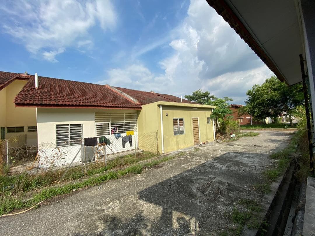 SINGLE STOREY TAMAN ALAM PERDANA BNDR PUNCAK ALAM - photo 2