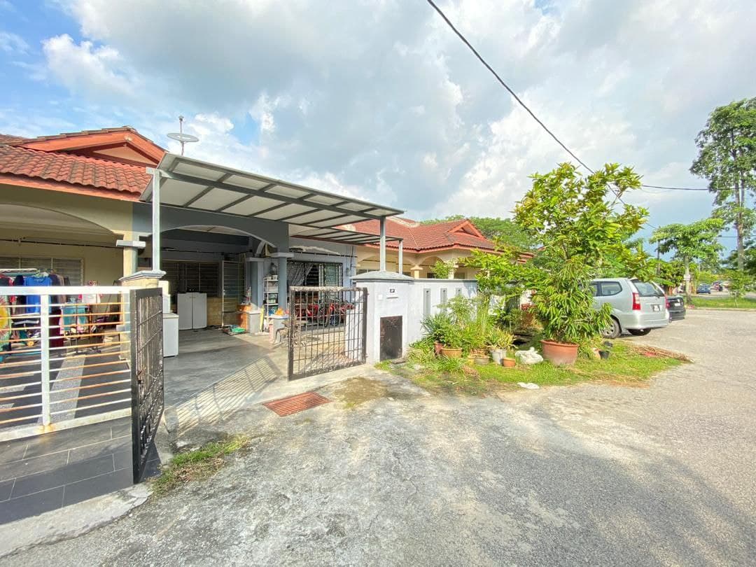 SINGLE STOREY TAMAN ALAM PERDANA BNDR PUNCAK ALAM - photo 11