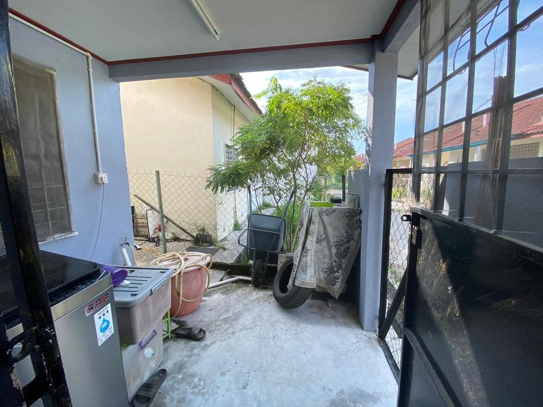 SINGLE STOREY TAMAN ALAM PERDANA BNDR PUNCAK ALAM - photo 12