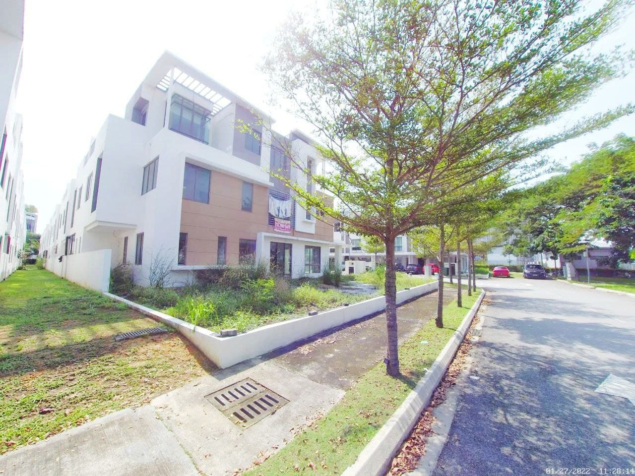 3 STOREY LAKE POINT RESIDENCE PHASE 1 CYBERJAYA - photo 2