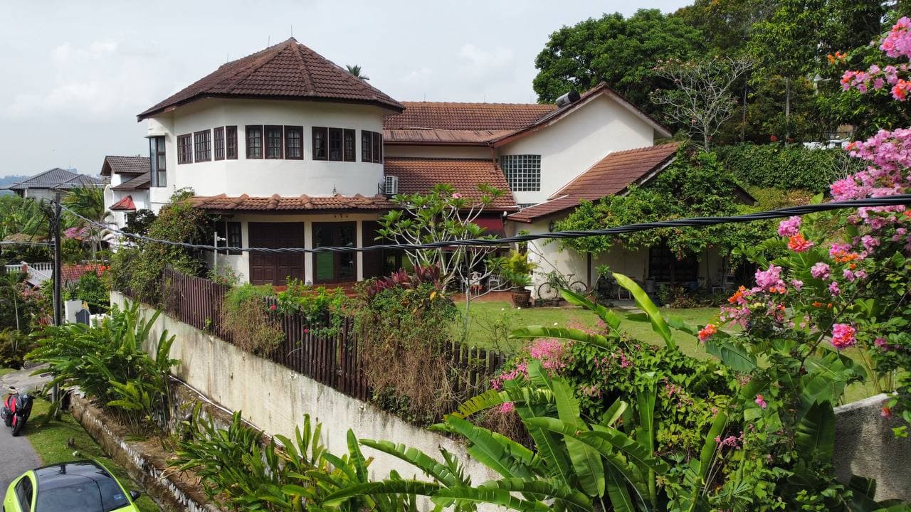 DOUBLE STOREY BUNGALOW KEMENSAH HEIGHT