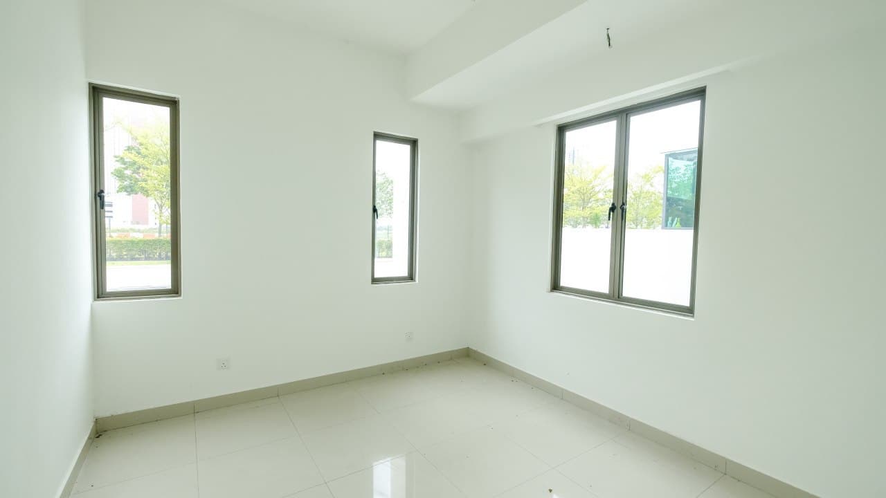3 Storey Lake Point Residence Cyberjaya - photo 7