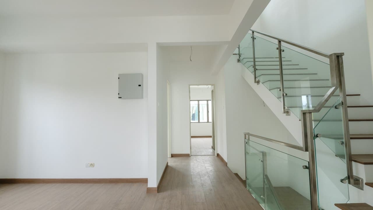 3 Storey Lake Point Residence Cyberjaya - photo 11