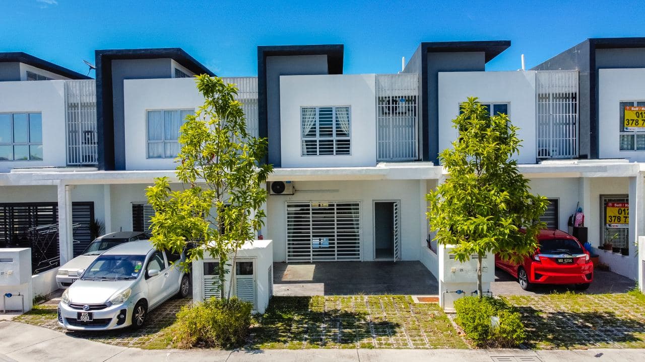 DOUBLE STOREY TERRACE HOUSE CASA GREEN CYBERSOUTH - photo 10