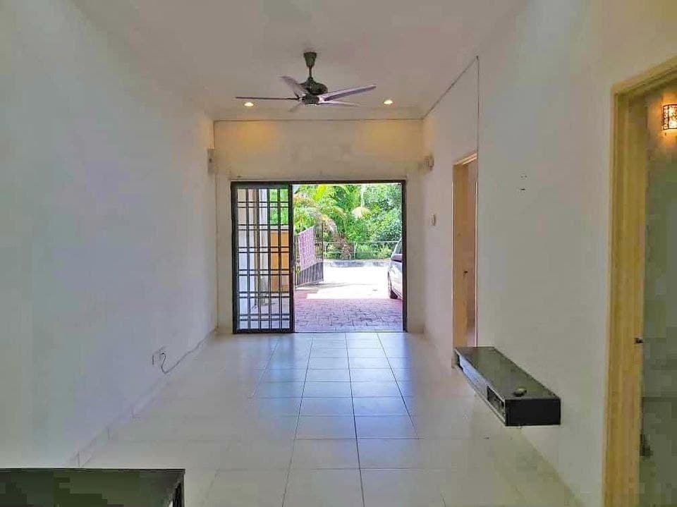 TERES SATU TINGKAT SUBANG PERMATA U6 SHAH ALAM - photo 5