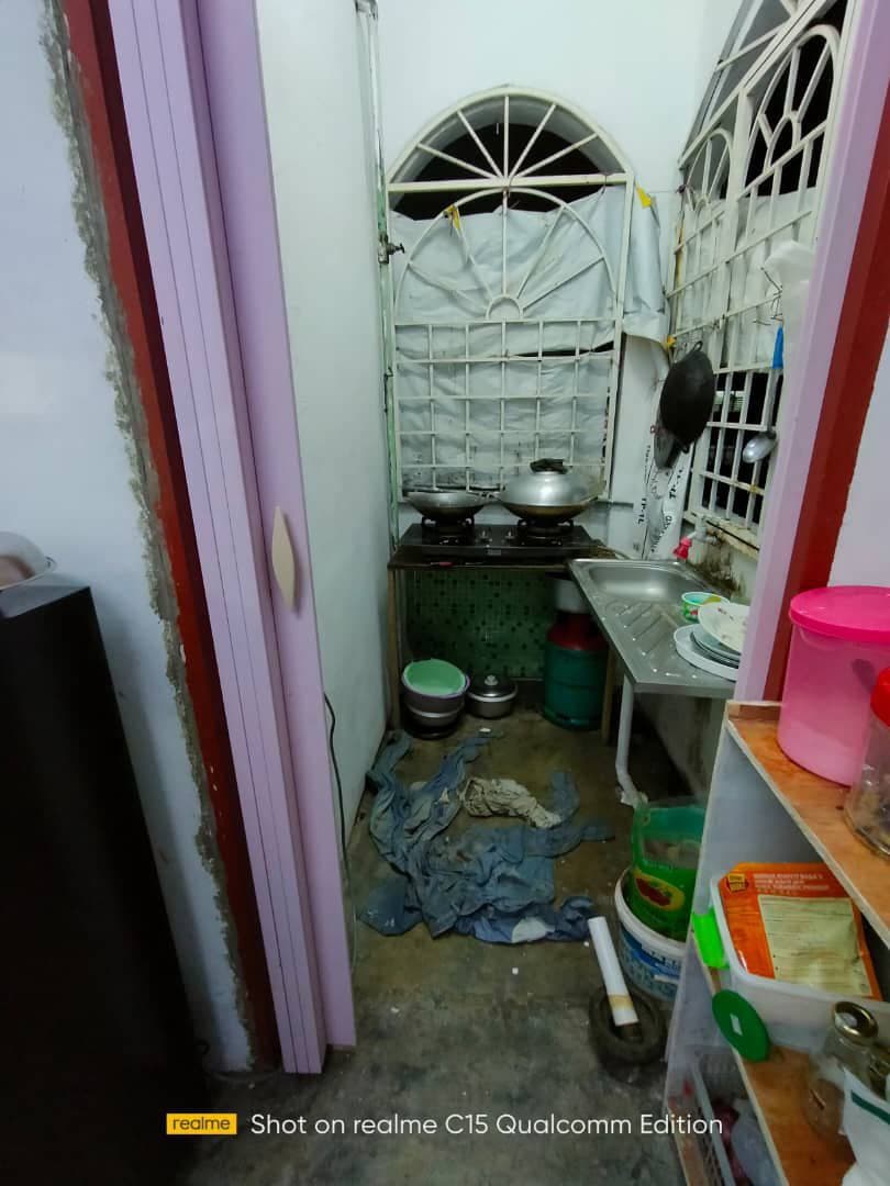 Flat Taman Kajang Mewah, Sg Chua Kajang - photo 3