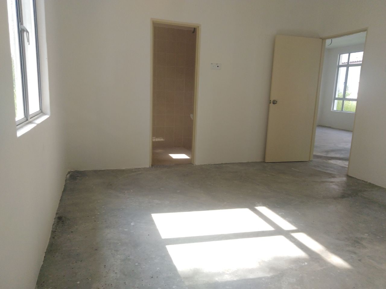 Single Storey Bungalow Tasik Senangin Lenggeng - photo 5