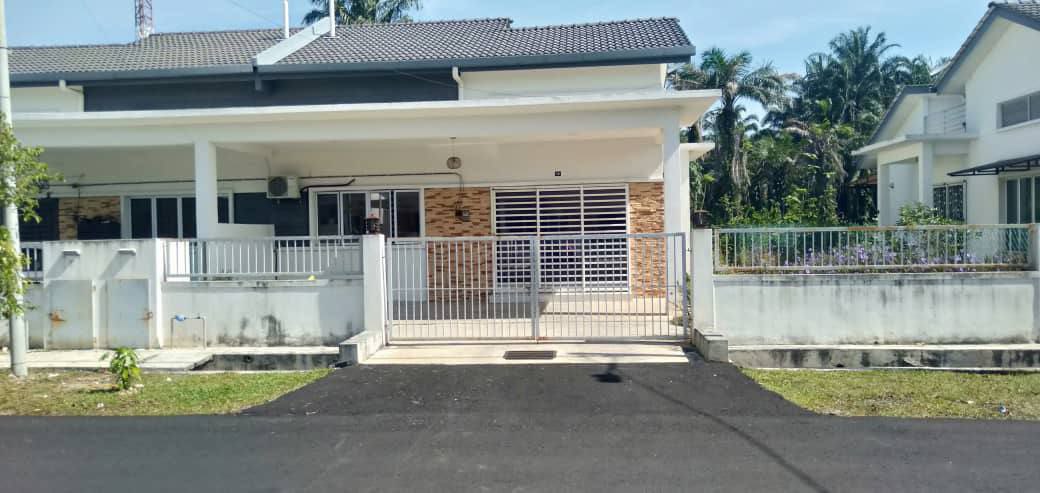 Salak Tinggi,Taman Intan Baiduri Salak Tinggi