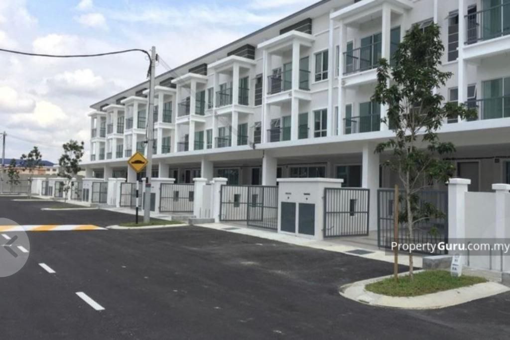 Triple Storey Terrace, Taman Aman Permai, Kajang - photo 6