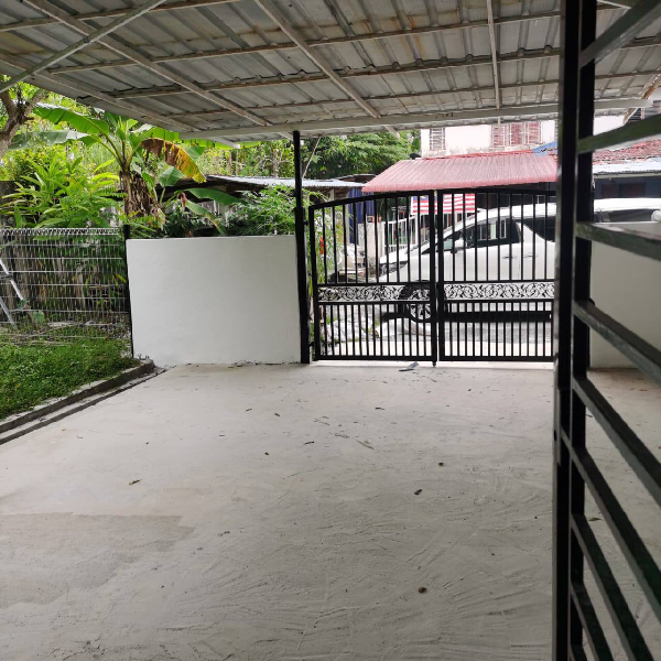 Reburbish unit Endlot Double Storey Terrace Kantan Permai Kajang  - photo 2