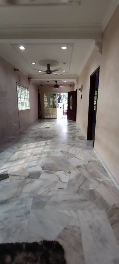 End Lot Single Storey Terrace Taman Kajang Utama - photo 2
