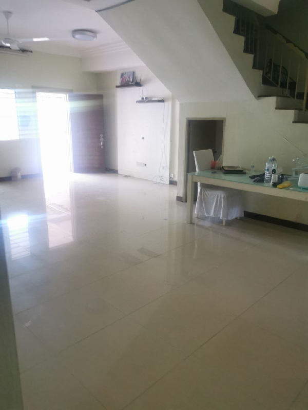Facing Open Double Storey Terrace Taman Kristal 2 Dengkil - photo 3