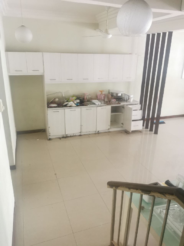 Facing Open Double Storey Terrace Taman Kristal 2 Dengkil - photo 4