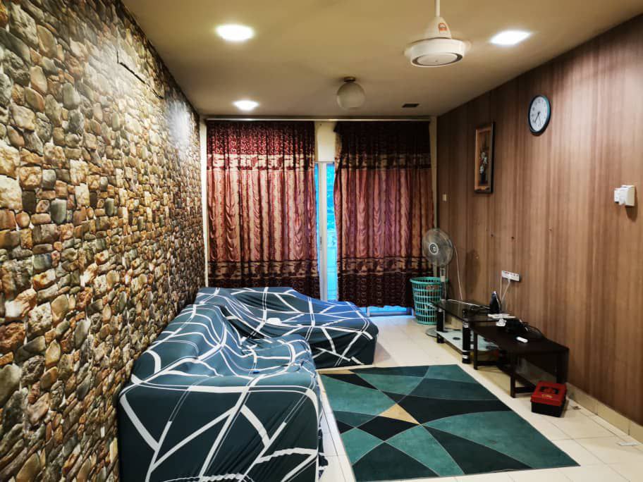 Serdang Villa Apartment Taman Bukit Serdang - photo 2
