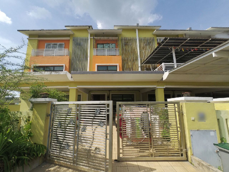 Renovated Two and Half Storey Terrace Perdana College Height Mantin - photo 1