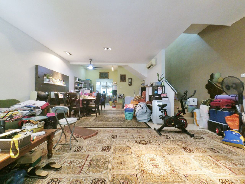 Renovated Two and Half Storey Terrace Perdana College Height Mantin - photo 2