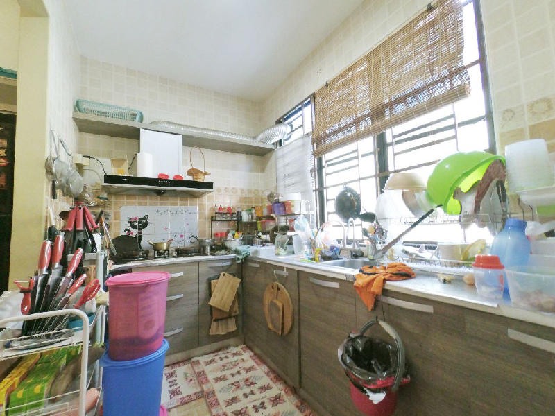Renovated Two and Half Storey Terrace Perdana College Height Mantin - photo 4