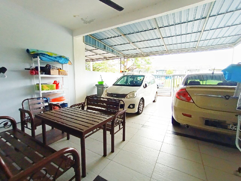 Facing Open Double Storey Terrace Nusari Aman 1 Sri Sendayan - photo 2