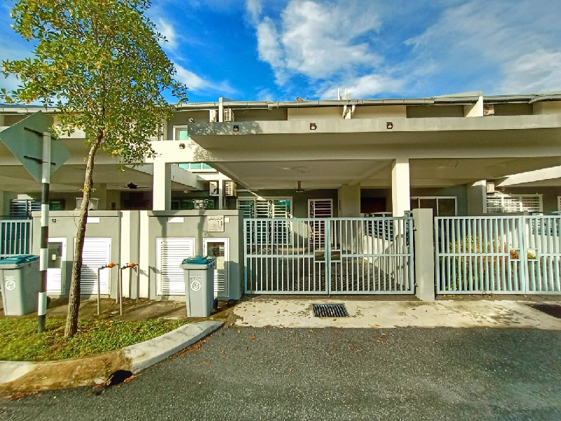 Fully Furnish Double Storey Terrace Albury 2 Mahkota Hill Lenggeng - photo 1