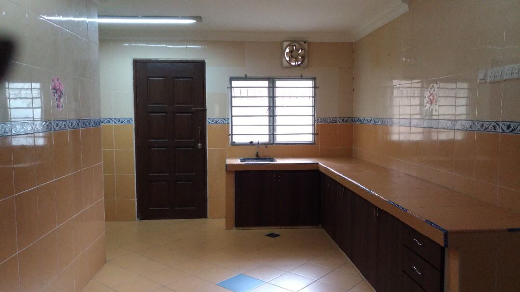 Table Top Single Storey Terrace Bandar Teknologi Kajang Semenyih - photo 5
