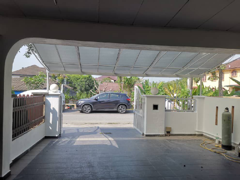 Facing Open Double Storey Terrace Impian Jaya Saujana Impian Kajang - photo 2
