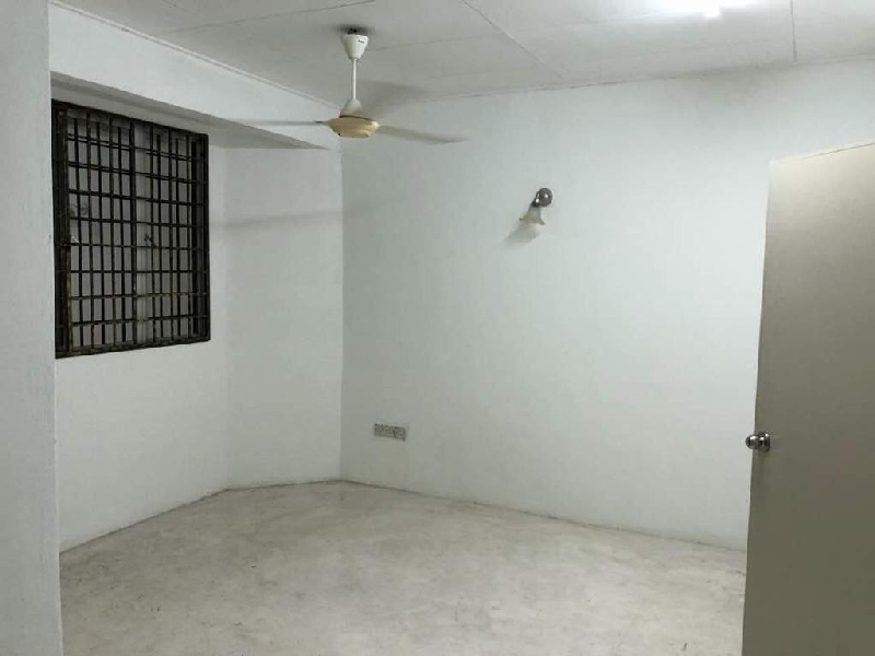 Good Location Double Storey Terrace Saujana Impian Kajang - photo 5