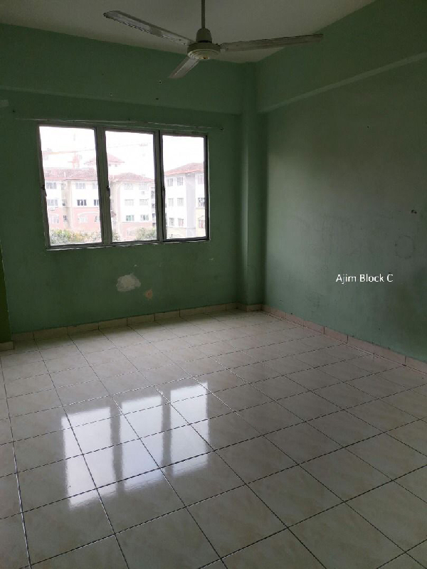 Good Location Apartment Mawar Taman Sutera Kajang - photo 2