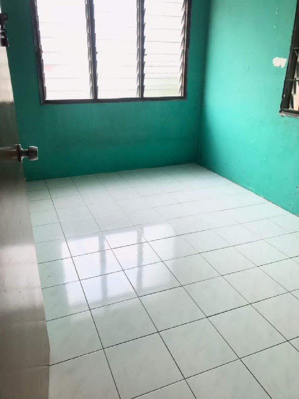 End Lot Double Storey Terrace Taman Dahlia Salak Tinggi Sepang - photo 6